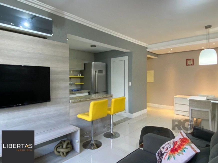 APARTAMENTO MOBILIADO DE 2 DORMITÓRIOS - CENTRO HISTÓRICO
