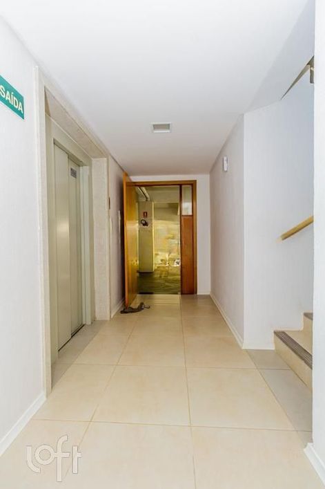 Apartamento para venda possui 70 metros quadrados com 2 quartos
