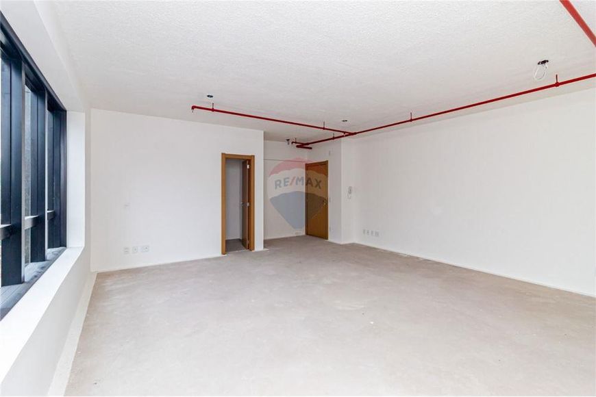 Sala comercial próxima ao Hospital Moinhos de Vento