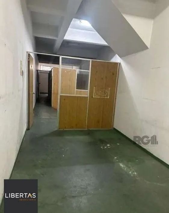 Casa 2 dormitórios à venda Menino Deus Porto Alegre/RS