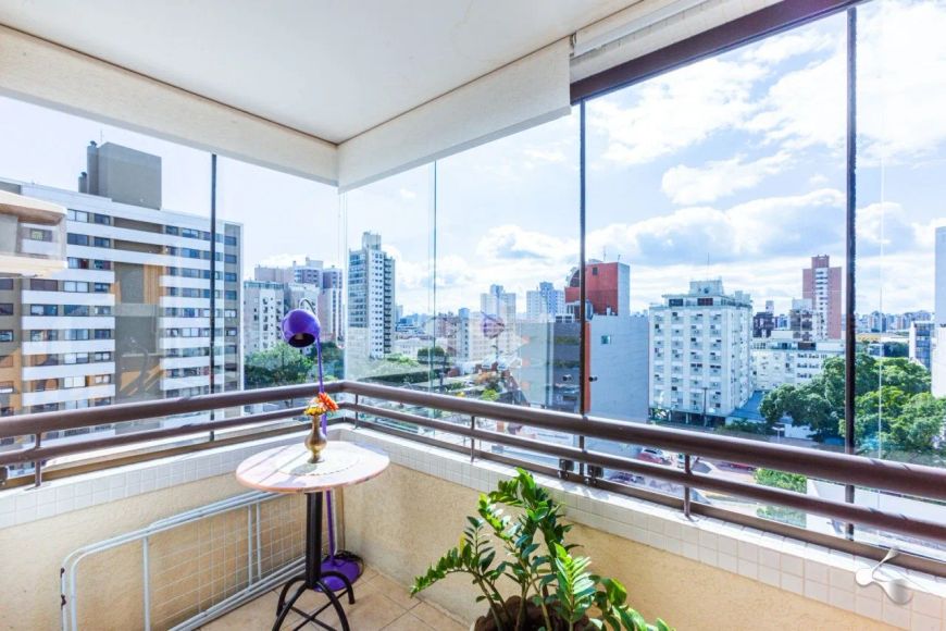 3 dormitórios suíte sacada churrasqueira sol ano todo 101 m2 area priv 1 garagem