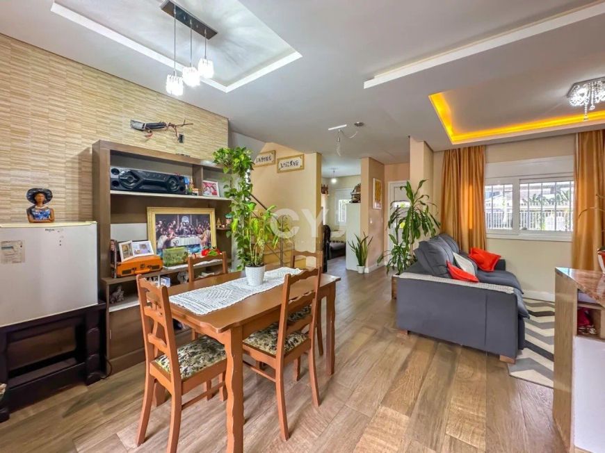 Casa com 3 quartos no bairro Sarandi.