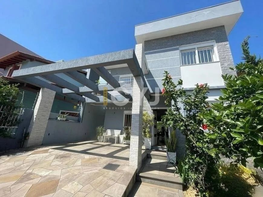 Casa com 3 quartos no bairro Sarandi.