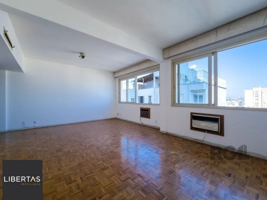 Apartamento, 3 quartos, 1 suite, dependência de empregada, elevador - Centro His