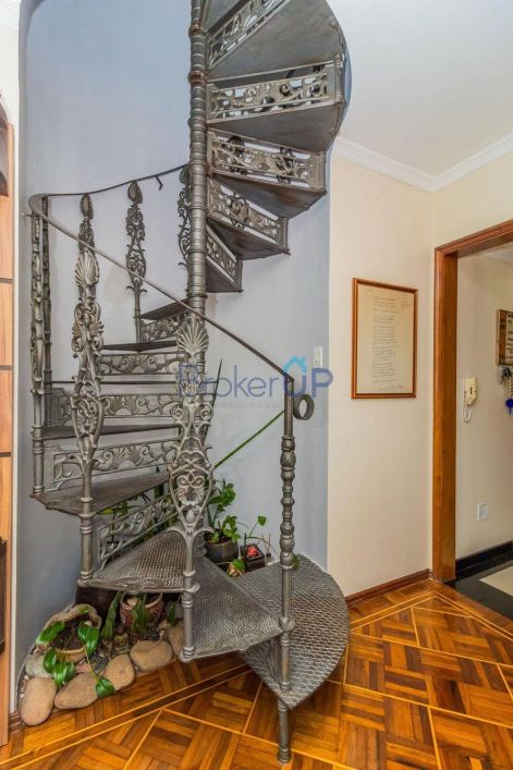 Apartamento Duplex/Cobertura em Azenha - Porto Alegre