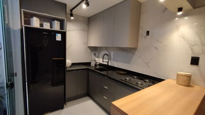 Lindo apartamento de 1 dorm, com pátio, totalmente reformado, hidráulica, elétrica, mobiliado (ficam