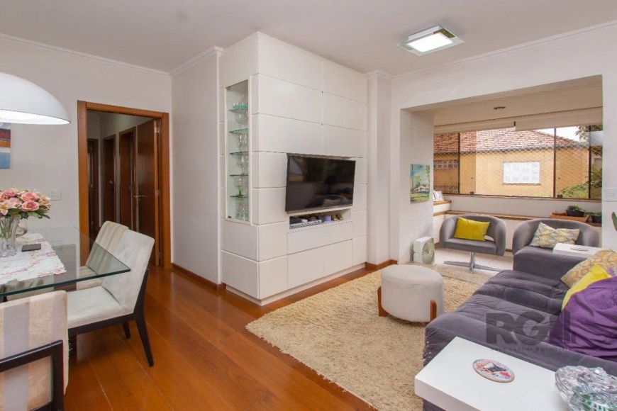 Apartamento para Venda - 73.28m², 3 dormitórios, suíte e 1 vaga - Menino Deus