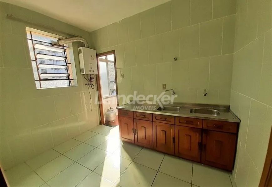 Apartamento em Bom Fim com 118 m² , 3 quarto(s) .