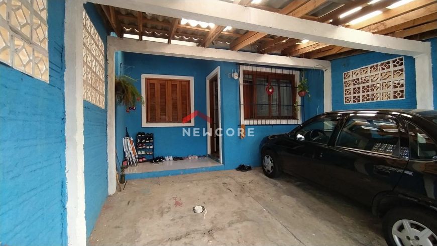 Casa em Rua Delmar Kuhn - Hípica - Porto Alegre/RS