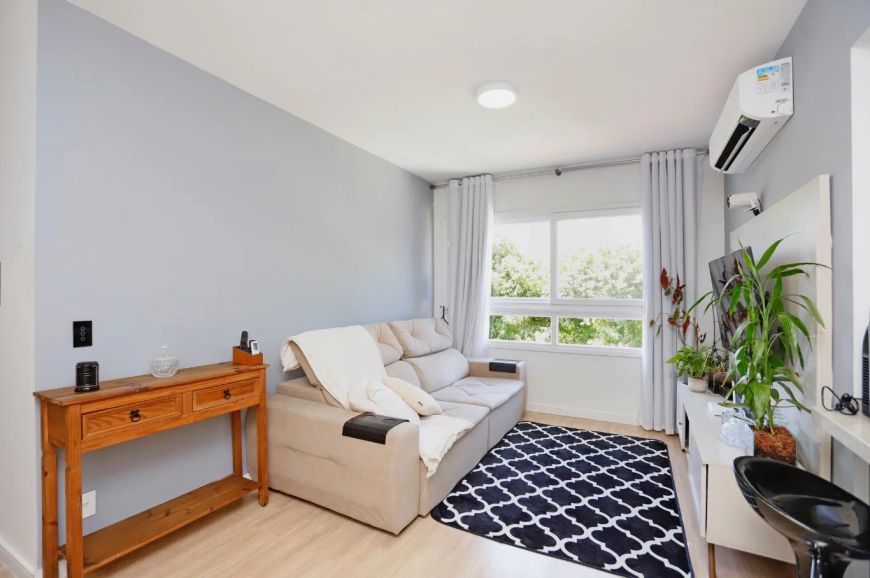 Apartamento com 2 quartos, suite e vaga, no Bairro Navegantes