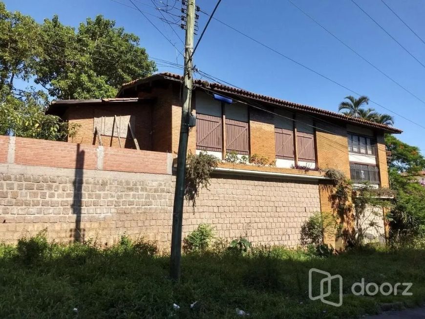 Casa em Santa Tereza com 300 m² , 3 quarto(s) , 3 vaga(s).