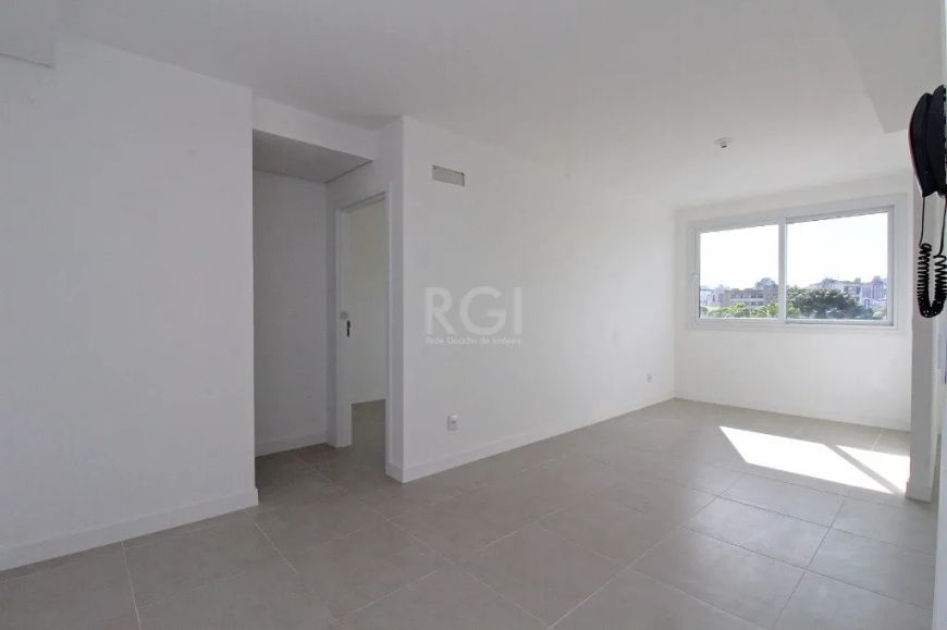 Ótimo apartamento com 58m² na Cidade Baixa! O imóvel conta com 02 dormitórios, banheiro social, livi