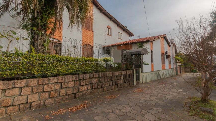 Casa em Chácara Das Pedras