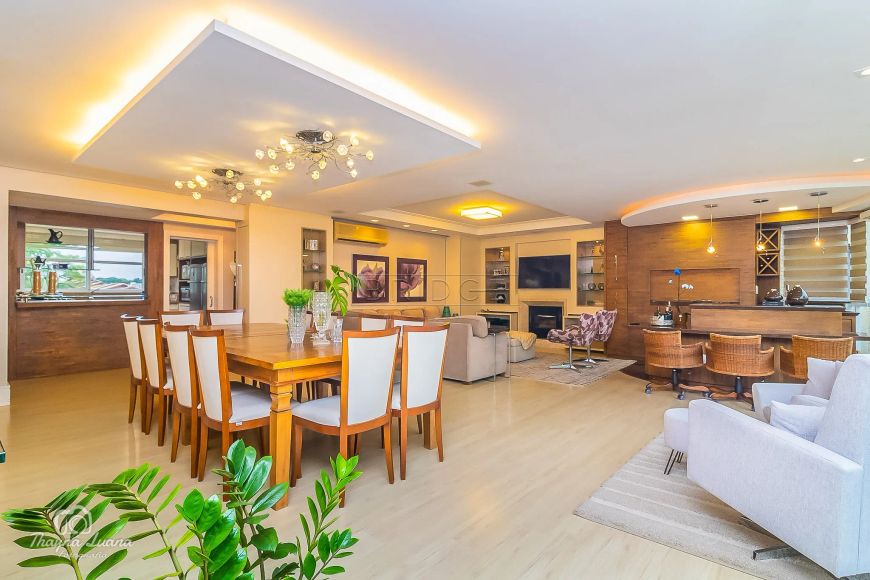 Apartamento de luxo no Menino Deus