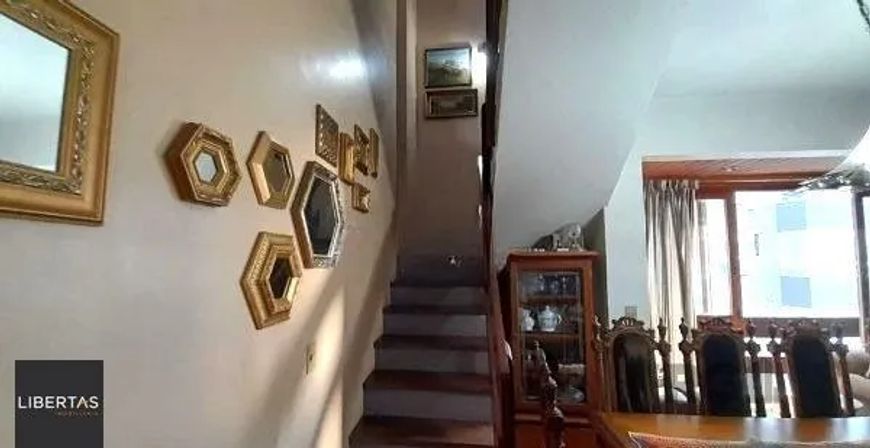 Cobertura no bairro Petrópolis de 3 dormitórios terraço e 2 vagas