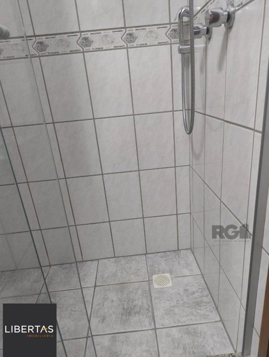Apartamento para Venda - 72.98m², 3 dormitórios, suíte e 1 vaga - Menino Deus