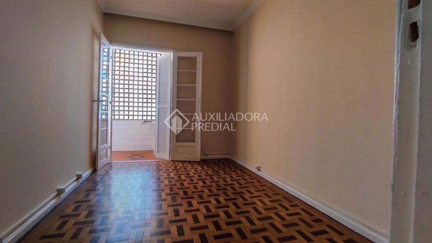 Apartamento de 3 dormitórios no Menino Deus