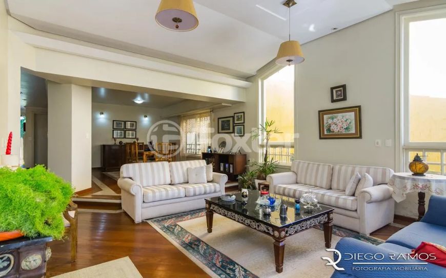 Casa à venda Rua Doutor Arnaldo da Silva Ferreira, Jardim Isabel - Porto Alegre