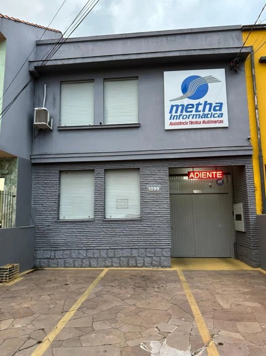 IMOVEL COMERCIAL E RESIDENCIAL COM 600m²(TERRENO 6,60 X 49,80)