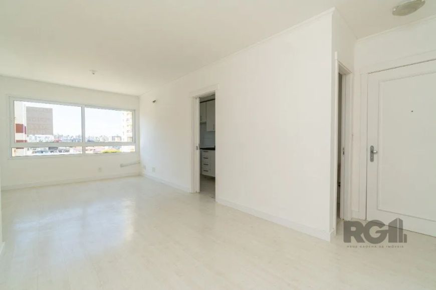 Ótimo apartamento de 2 dormitórios no bairro Menino Deus! São 60,49m² de área privativa distribuídos