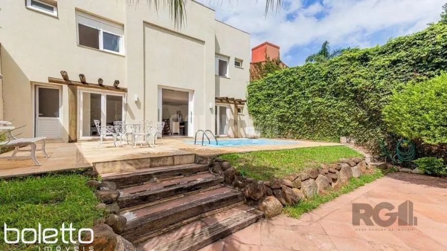 Casa Para comprar com 5 Dormitórios na Chácara das Pedras