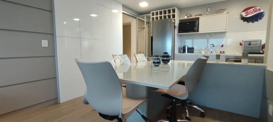 Imóvel para venda com 49 metros quadrados com 1 quarto em Praia de Belas - Porto Alegre - RS