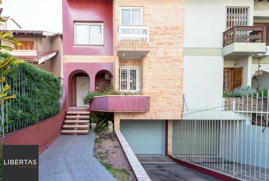 Casa para Venda - 226.96m², 3 dormitórios, sendo 2 suites, 3 vagas - Jardim Isab