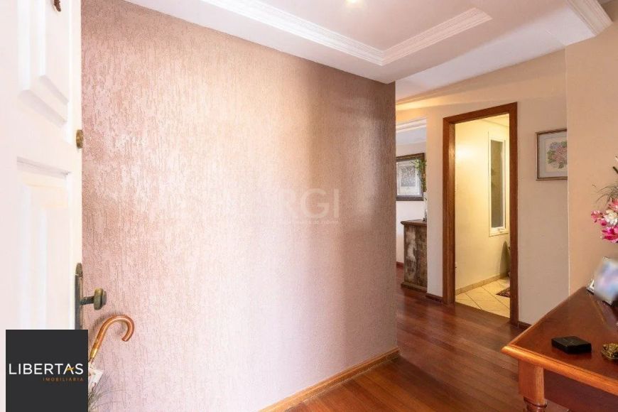 Casa para Venda - 226.96m², 3 dormitórios, sendo 2 suites, 3 vagas - Jardim Isab