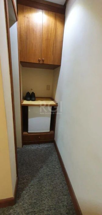 Ótima sala comercial localizada em área nobre e de fácil acesso da cidade! Ampla sala comercial tota
