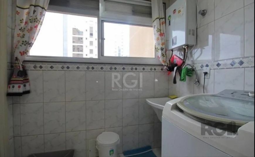 Ótimo apartamento 4 dormitórios, 1 suíte, 112 m2 de área privativa, 1 vaga de garagem no Bairro Chac