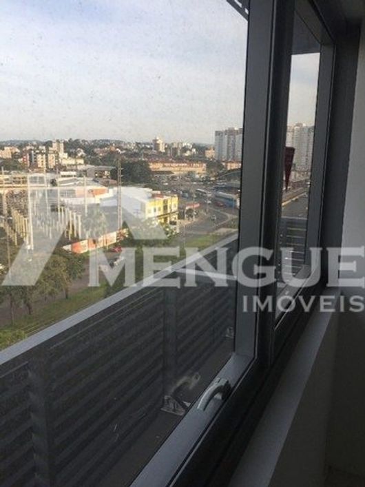 Sala Comercial em condomínio à venda no bairro São Sebastião em Porto Alegre com 24m² por R$ 297.000