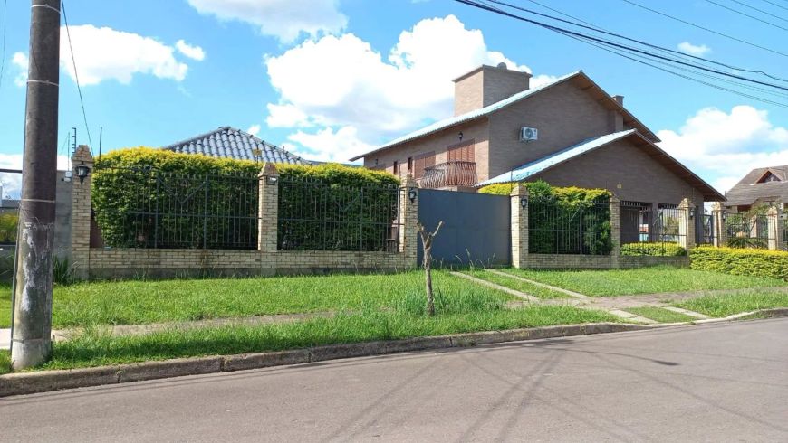 Dois terrenos lado a lado, que somam 900m² (20x45m) em rua calma e ótimo bairro residencial