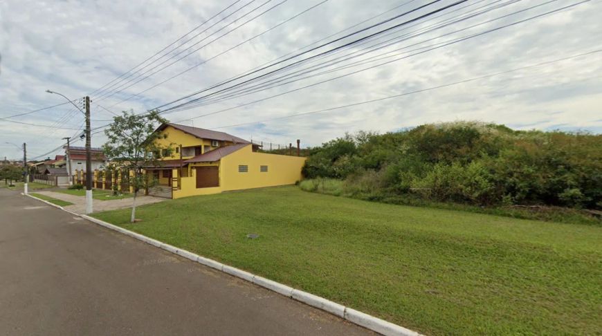 Dois terrenos lado a lado, que somam 900m² (20x45m) em rua calma e ótimo bairro residencial