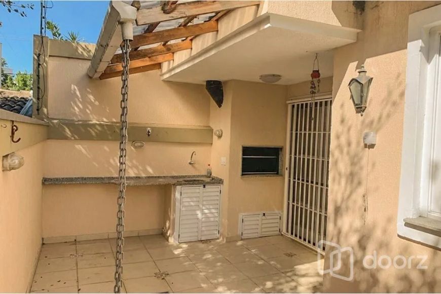 Imóvel na Licinio Cardoso com 3 dormitórios e 212m²