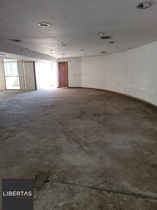 Sala por R$ 980.000,00 na Av. Farrapos nº235 - Floresta - Porto Alegre