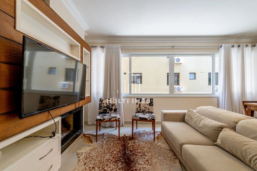 Apartamento de 2ormitórios no bairro Mont Serrat