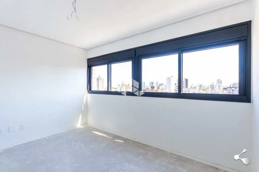 Apartamento de dois dormitórios com duas garagem