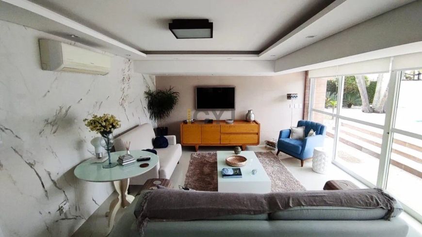Casa 3 dormitórios no bairro Guarujá em Porto Alegre
