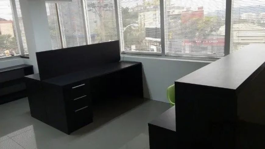 Escritório à venda no bairro Chácara Das Pedras com 67 m² de área útil disponível