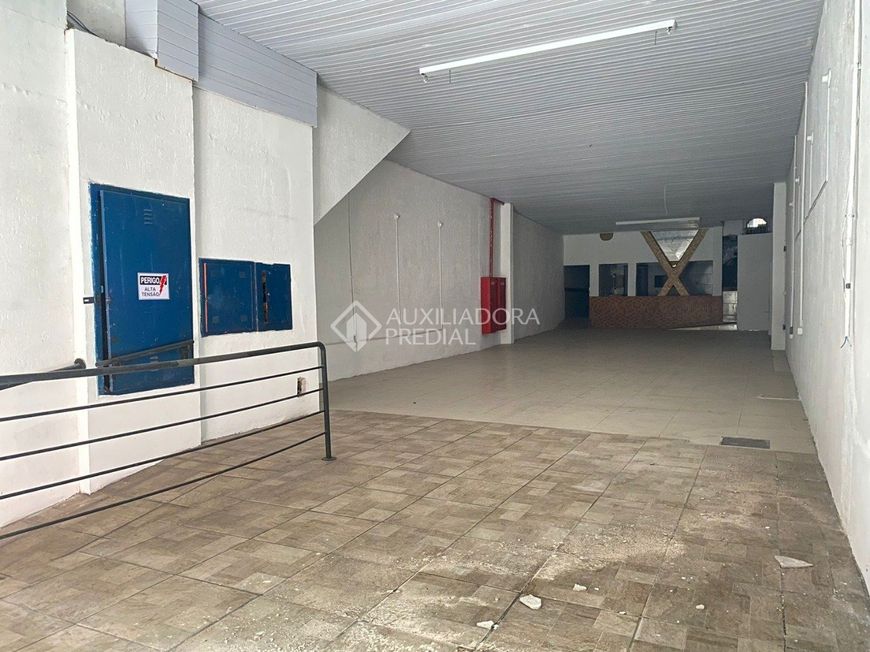 LOJA COMERCIAL NO CENTRO HISTÓRICO
