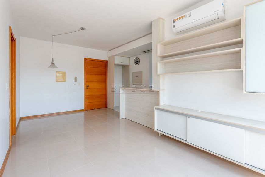 Apartamento 2 quartos, 1 vaga de garagem a venda no bairro Cidade Baixa!