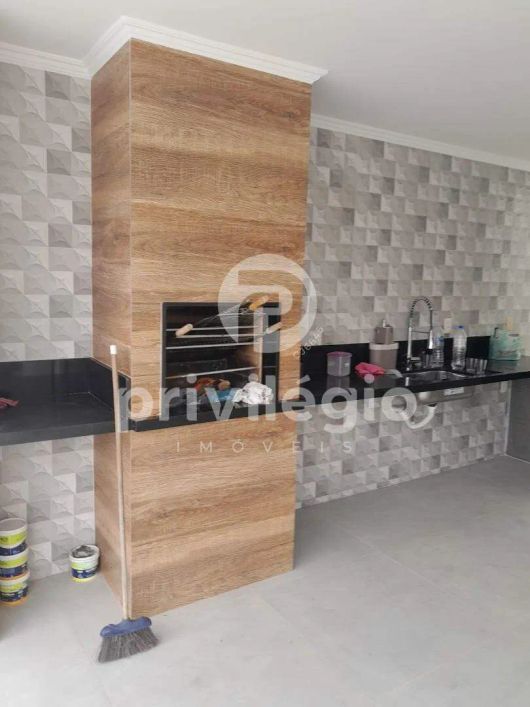 Casa Triplex à venda, 5 quartos, 4 suítes, 2 vagas, Vargem Pequena - RIO DE JANEIRO/RJ