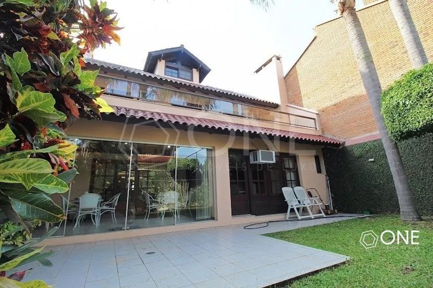 Casa com 4 quartos no bairro Chácara das Perdas
