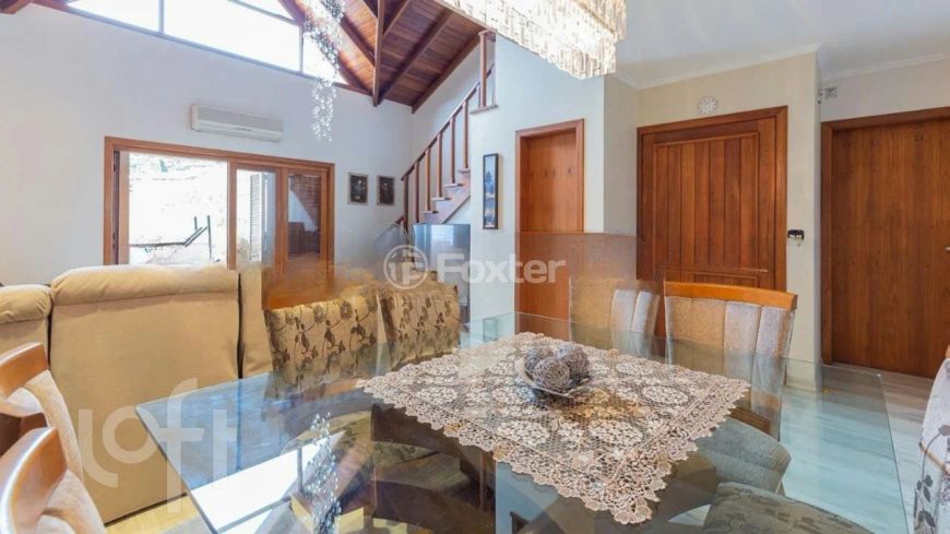 Casa à venda Avenida José Gertum, Chácara das Pedras - Porto Alegre