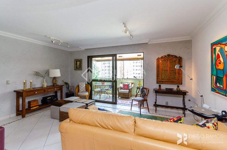 Apartamento para venda possui 122 metros quadrados com 3 quartos