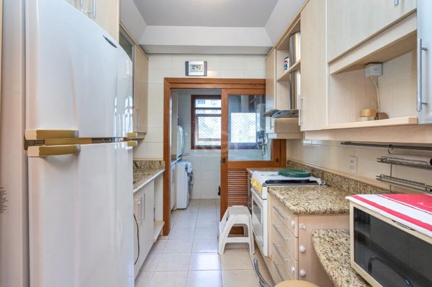 Ótima cobertura duplex, no bairro Rio Branco, andar alto, com 203m² privativos, de 3 dormitórios e 2