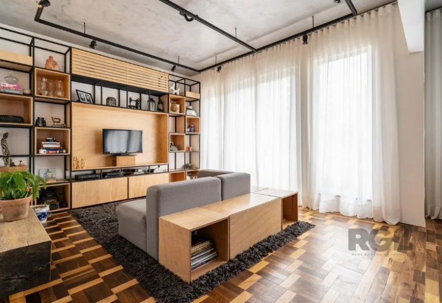 Semi mobiliado, Totalmente repaginado como novo. Lindíssimo apartamento com 140m2 privativos em rua