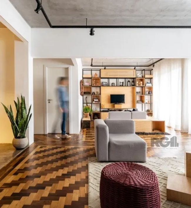 Semi mobiliado, Totalmente repaginado como novo. Lindíssimo apartamento com 140m2 privativos em rua
