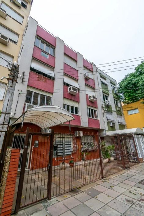 Ótimo 2 dormitórios, de frente, semi-mobiliado, 2 lances de escada, dependência de empregada, 2 banh