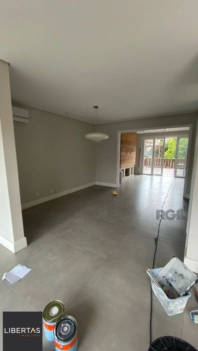 CASA 3 DORMITÓRIOS 1 SUíTE, VAGA DE GARAGEM BAIRRO HÍPICA PORTO ALEGRE RS
